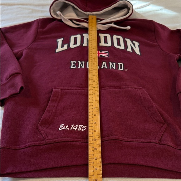 GWCC London England Logo Maroon Hoodie with Front Pocket Men/s Size M - Picture 8 of 11
